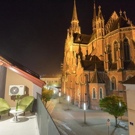 Apartmani I Sobe Pejacevic Osijek Exteriör bild