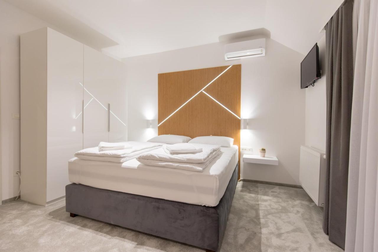 Apartmani I Sobe Pejacevic Osijek Exteriör bild