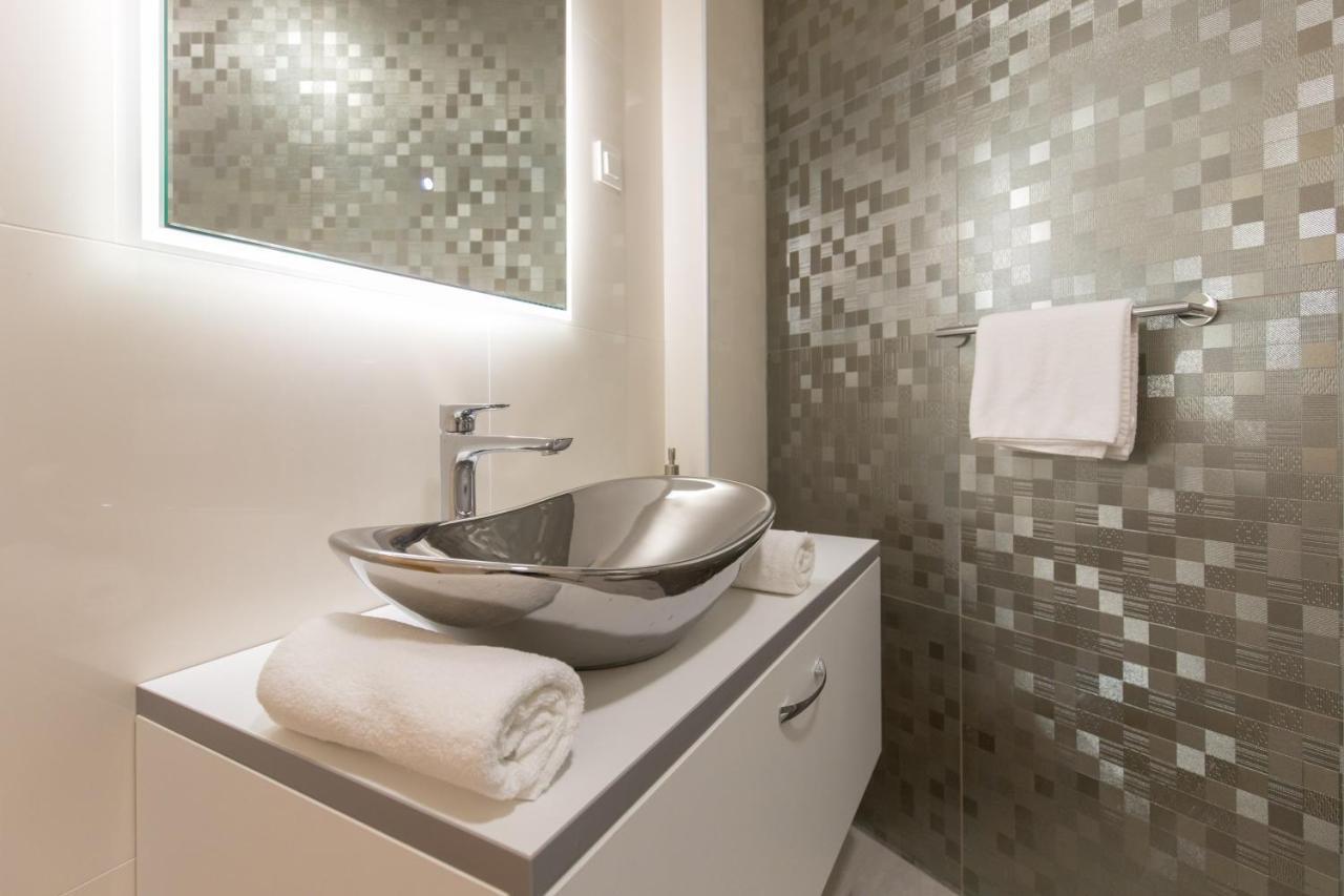 Apartmani I Sobe Pejacevic Osijek Exteriör bild